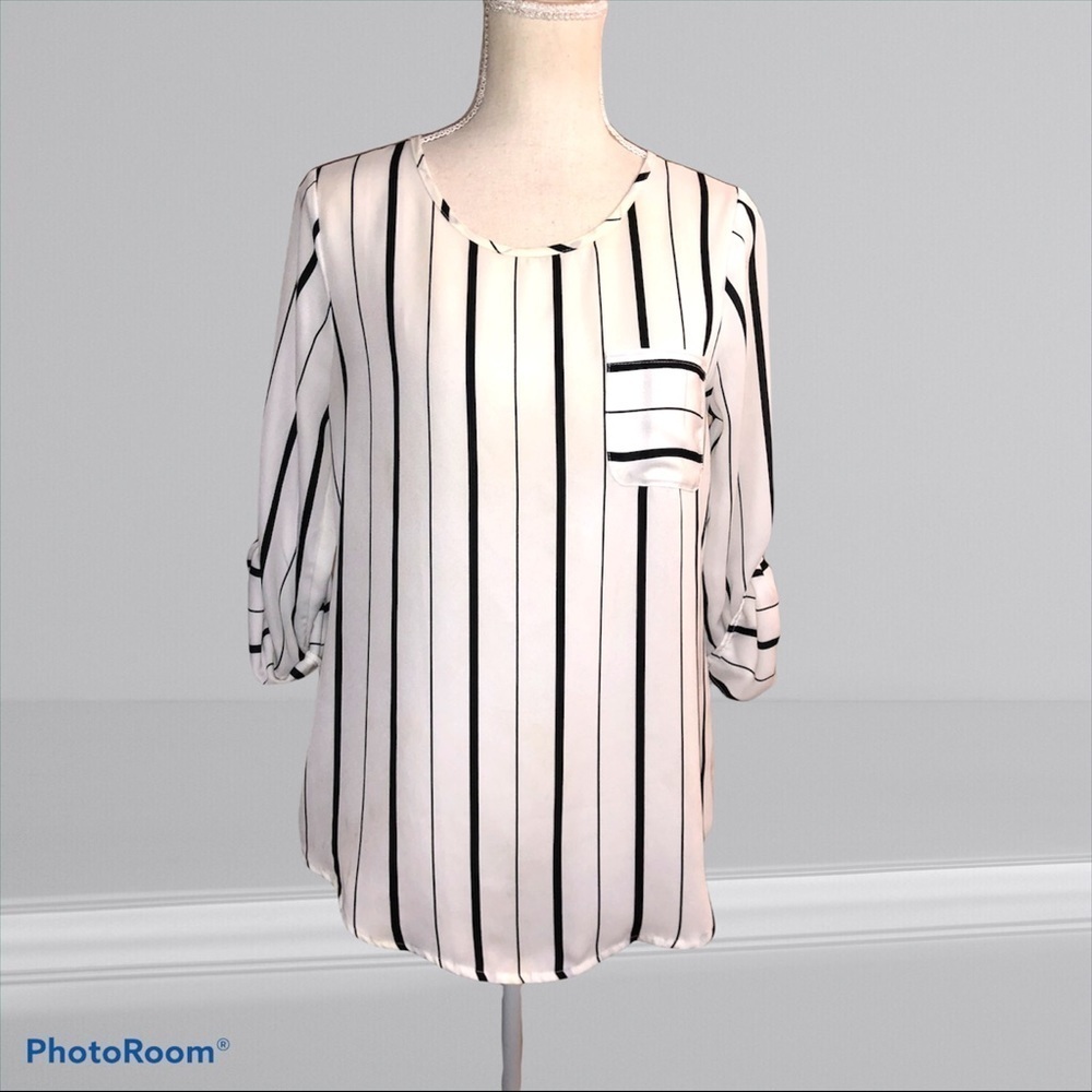 Lily White strip tab sleeve chiffon top
